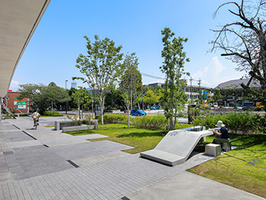 交流広場